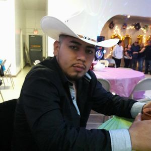 Meet your Posher, Roberto